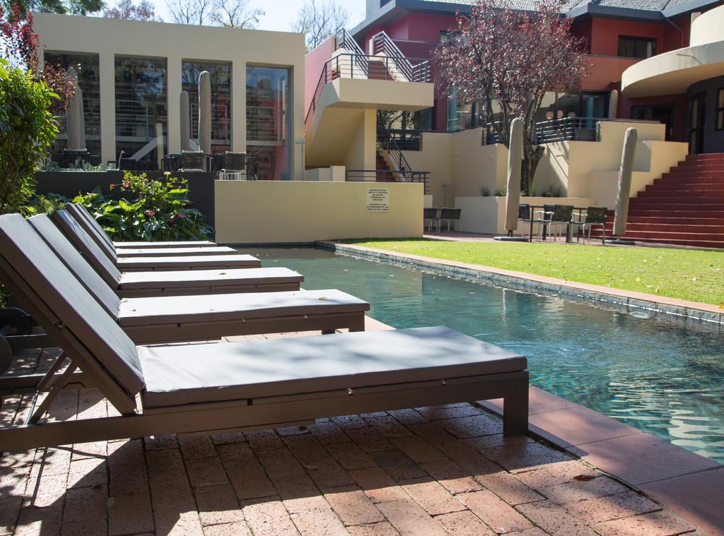 Ten Bompas Hotel Johannesburg Bagian luar foto