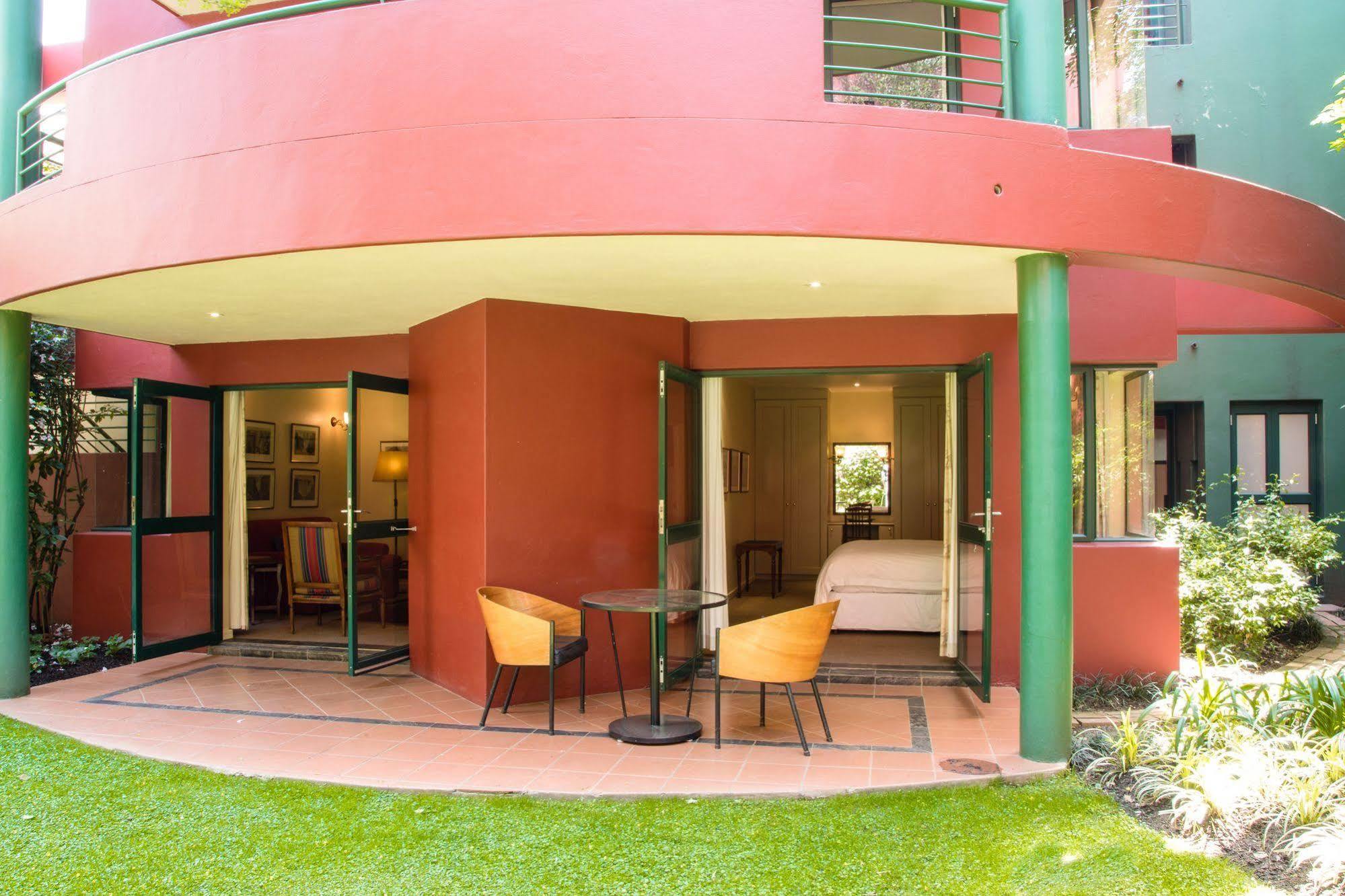 Ten Bompas Hotel Johannesburg Bagian luar foto