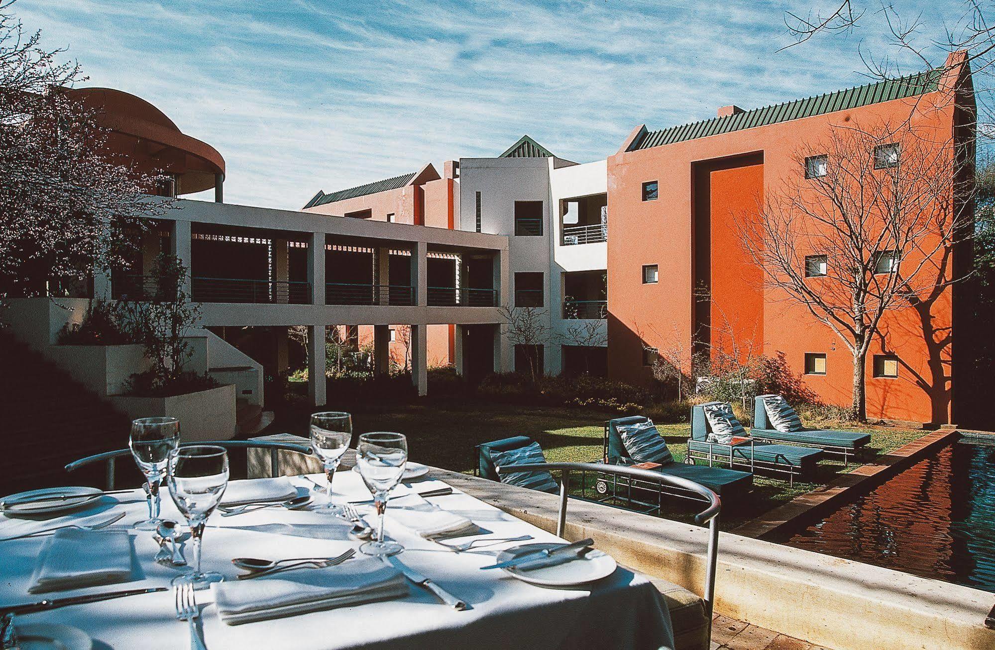 Ten Bompas Hotel Johannesburg Bagian luar foto