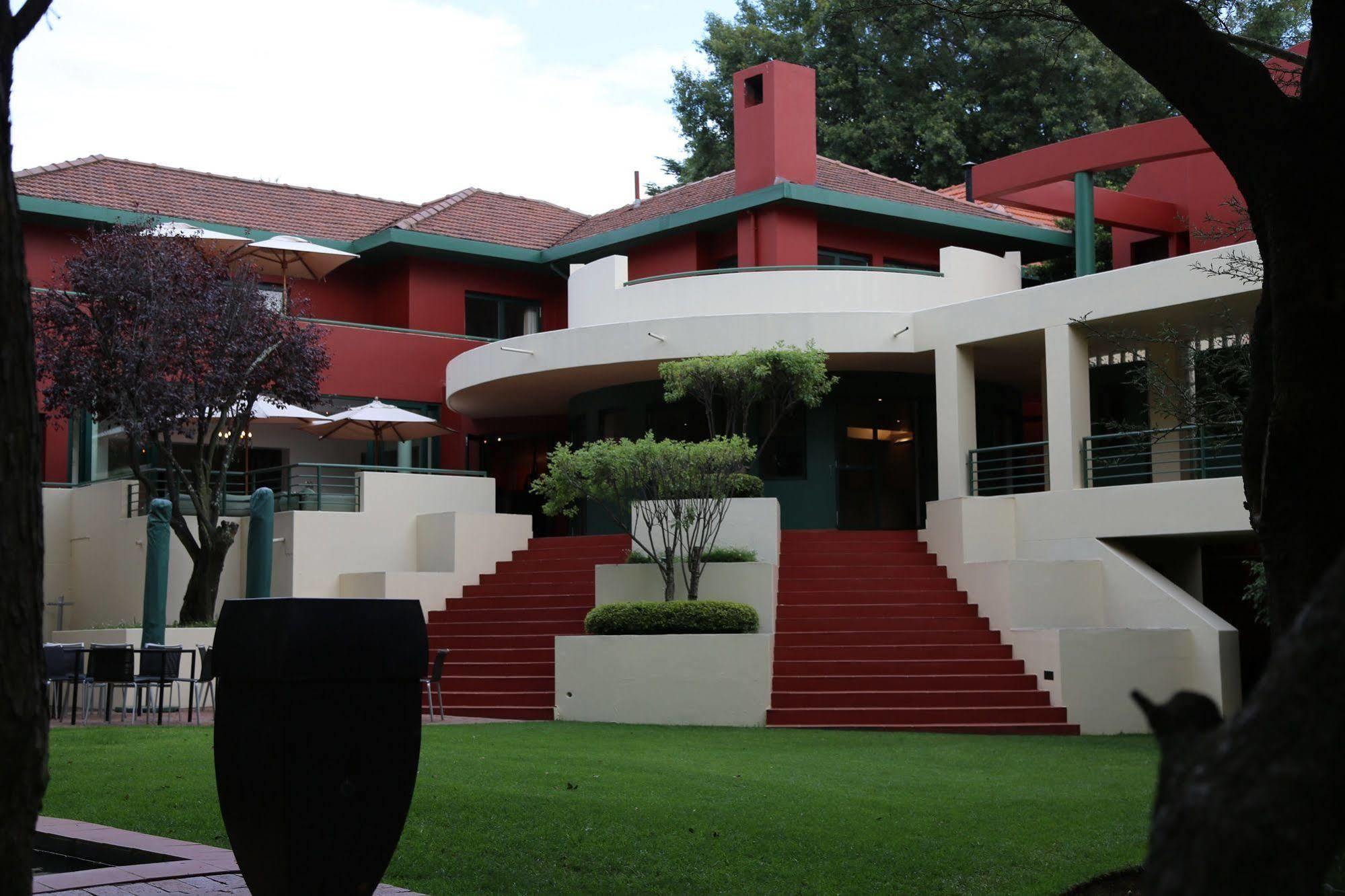 Ten Bompas Hotel Johannesburg Bagian luar foto